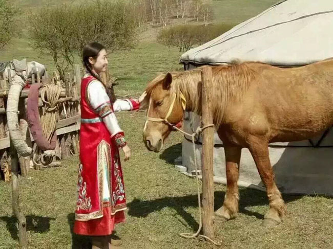 烏蘭布統影視協拍