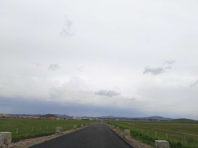 烏蘭布統修路